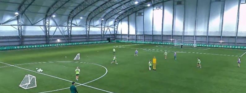A session in the indoor dome with Jonathan coaching